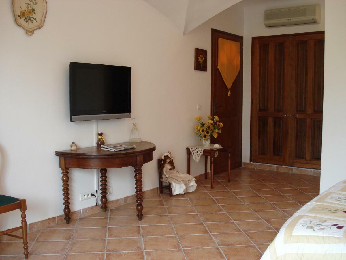 Les chambres de l'Hôte Antique Pietra Longa Salvini Exterior foto
